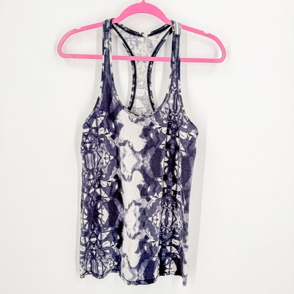 Lululemon Athletica Blue and White Graphic Cut Out Tank Top